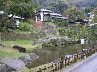 ~oEՓ